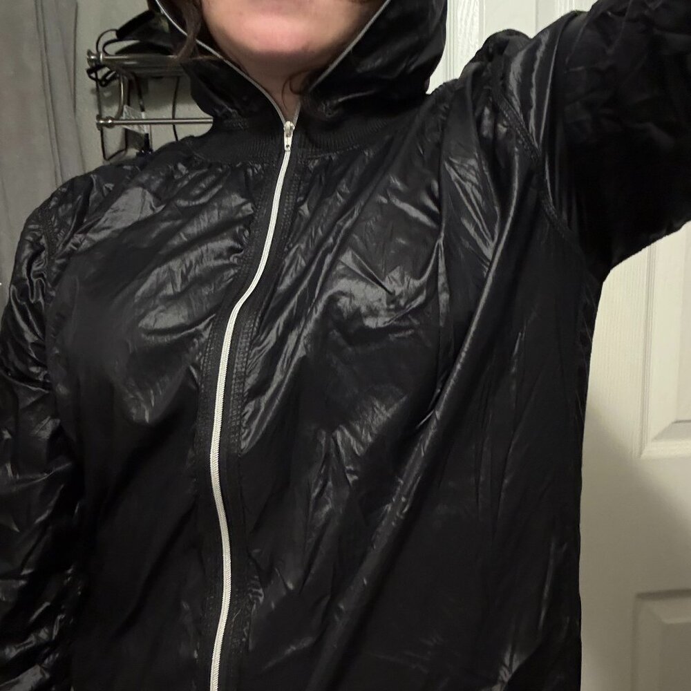Demobaz sz small hooded windbreaker/light jacket discontinued